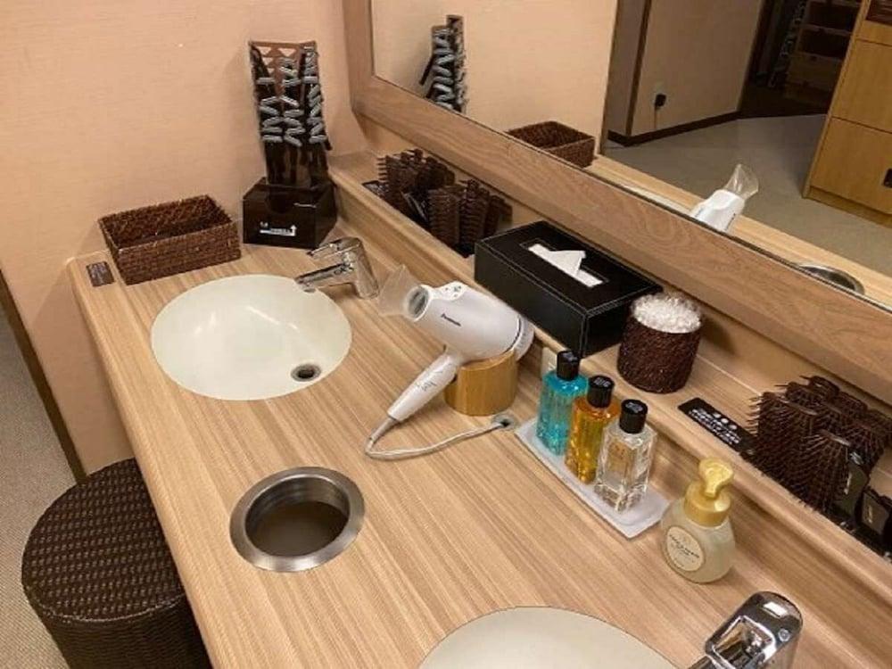 Dormy Inn Premium Hakata Canal City Mae Fukuoka  Extérieur photo